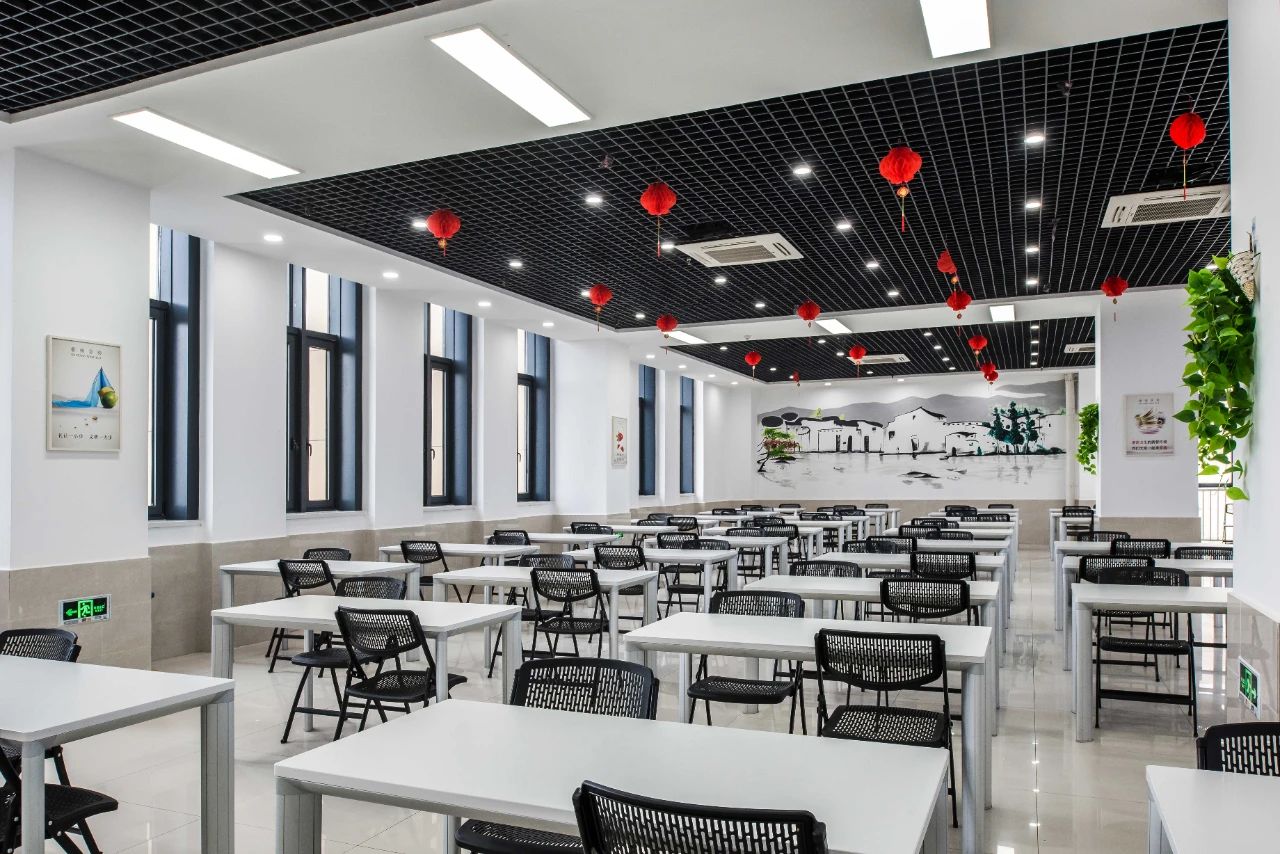 1590046984394386.jpg 1590046984394386.jpg